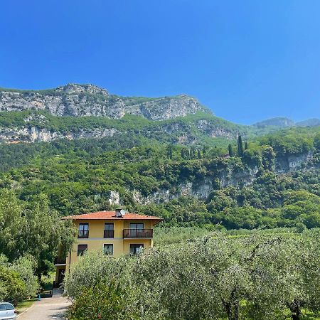 Appartamento Lucia Torbole Sul Garda Екстериор снимка