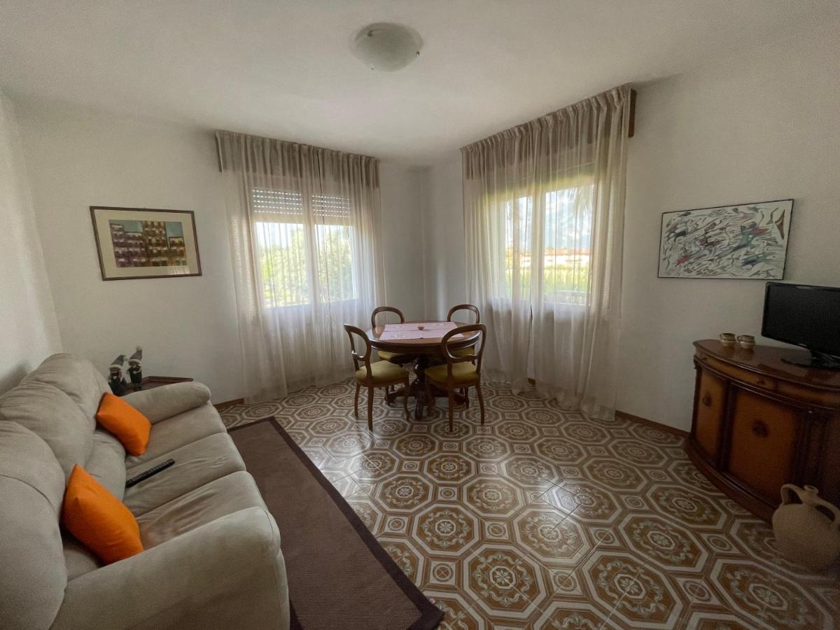 Appartamento Lucia Torbole Sul Garda Екстериор снимка